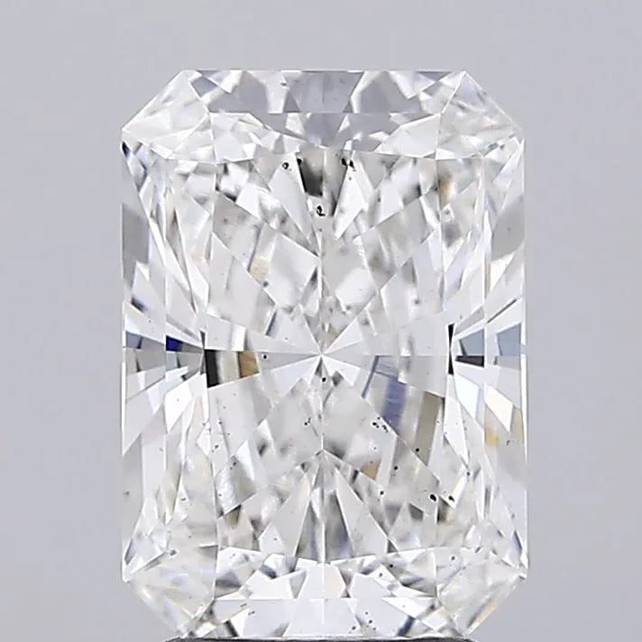 3.09ct Radiant Lab Grown Diamond (Colour G, Clarity VS2, IGI Certified)