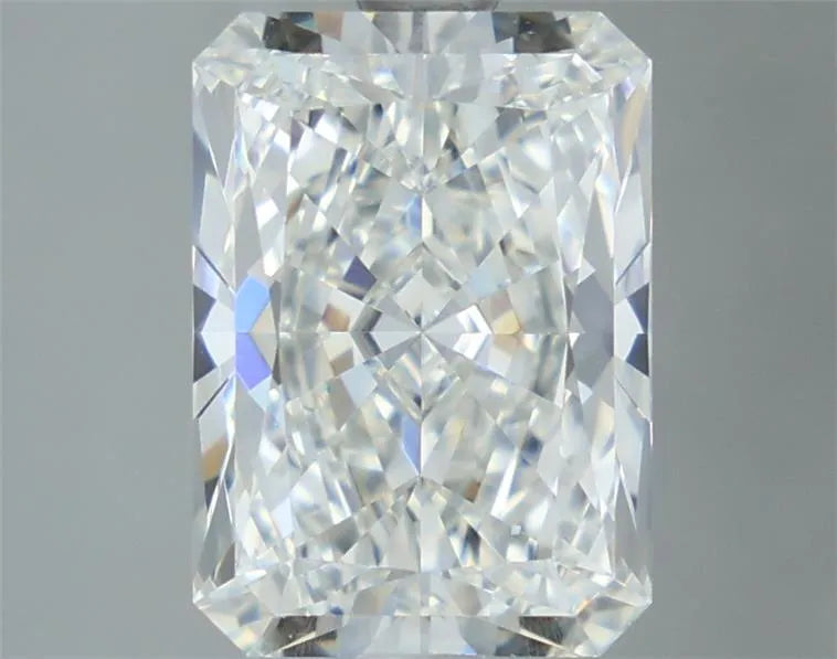 3.01ct Radiant Lab Grown Diamond (Colour G, Clarity VVS1, IGI Certified)