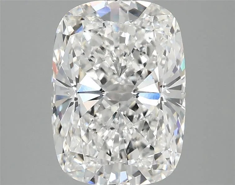 3.01ct Cushion modified Lab Grown Diamond (Colour E, Clarity VVS2, IGI Certified)
